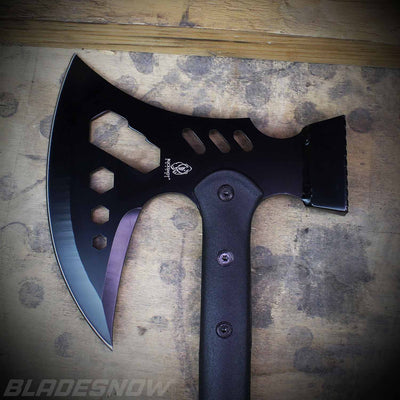 Tomahawk black hunting axe